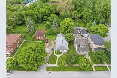 2017 Grove Street, Blue Island, IL 60406 - Photo 13