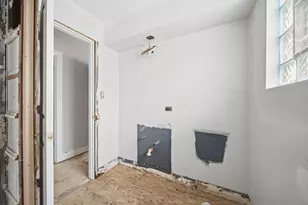 2017 Grove St, Blue Island, IL 60406 - Photo 7