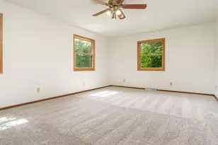2379 Circle Dr, Belvidere, IL 61008 - Photo 9