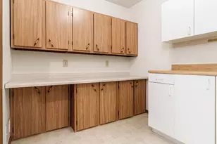 2379 Circle Dr, Belvidere, IL 61008 - Photo 7
