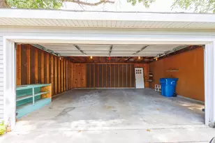 605 S Sycamore St, Centralia, IL 62801 - Photo 35