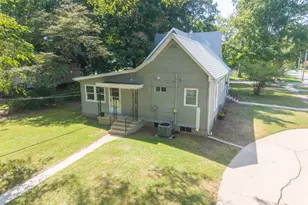 605 S Sycamore St, Centralia, IL 62801 - Photo 33