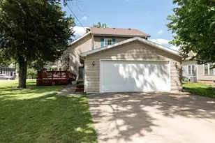 109 E Morrell St, Streator, IL 61364 - Photo 3