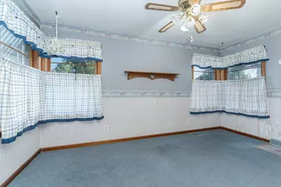 815 W Water Street, Pontiac, IL 61764 - Photo 19