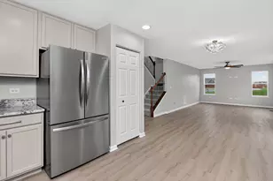 1816 Oxford Way, Joliet, IL 60431 - Photo 11