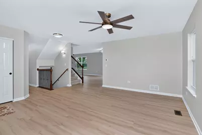 1816 Oxford Way, Joliet, IL 60431 - Photo 5