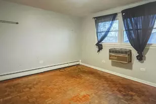 7544 S Yates Blvd, Chicago, IL 60649 - Photo 9