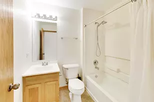 131 Springbrook Trail S, Oswego, IL 60543 - Photo 21
