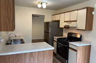 321 Charlotte Ct, Schaumburg, IL 60193 - Photo 7