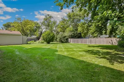 136 Oakwood Avenue, Des Plaines, IL 60016 - Photo 31