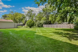 136 Oakwood Ave, Des Plaines, IL 60016 - Photo 31