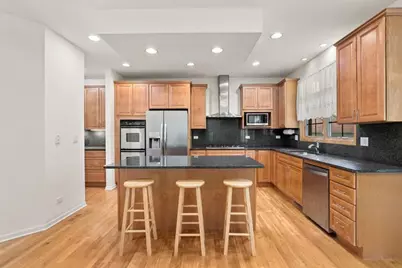136 Oakwood Avenue, Des Plaines, IL 60016 - Photo 5