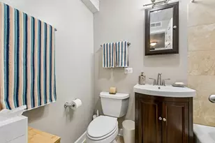 2545 W Catalpa Ave, Chicago, IL 60625 - Photo 21