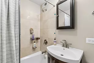 2545 W Catalpa Ave, Chicago, IL 60625 - Photo 27
