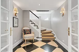 38 E Elm St, Chicago, IL 60611 - Photo 3