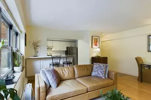 4980 N Marine Dr, Chicago, IL 60640 - Photo 3