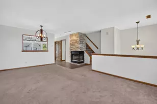 17456 Teton Cir, Lockport, IL 60441 - Photo 9