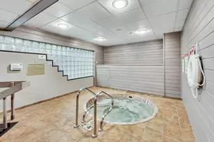 10 E Ontario St, Chicago, IL 60611 - Photo 33