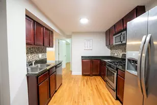 3057 W Grace St, Chicago, IL 60618 - Photo 3