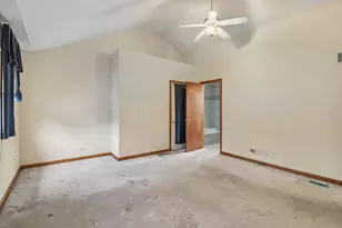 626 Pleasure Dr, Mundelein, IL 60060 - Photo 25
