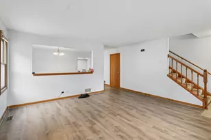 626 Pleasure Dr, Mundelein, IL 60060 - Photo 7