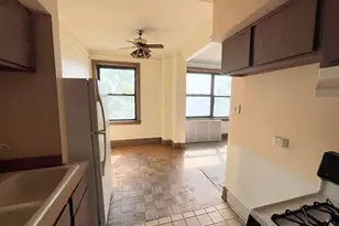 1205 W Sherwin Ave, Chicago, IL 60626 - Photo 5