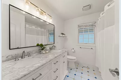 133 N Clinton Avenue, Elmhurst, IL 60126 - Photo 23