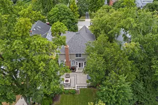 133 N Clinton Ave, Elmhurst, IL 60126 - Photo 35