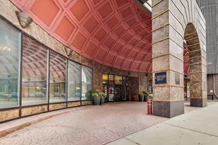 10 E Ontario St, Chicago, IL 60611 - Photo 3
