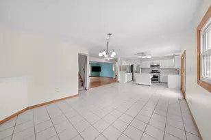 537 Erma Dr, Lake Holiday, IL 60552 - Photo 23