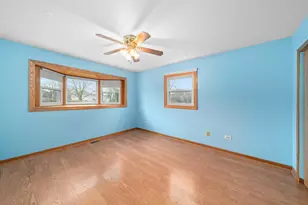 537 Erma Dr, Lake Holiday, IL 60552 - Photo 33