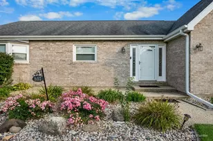 537 Erma Dr, Lake Holiday, IL 60552 - Photo 7