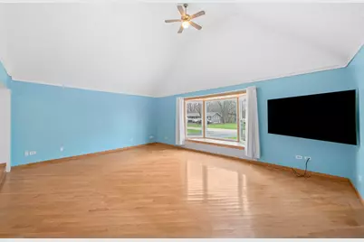 537 Erma Drive, Lake Holiday, IL 60552 - Photo 9