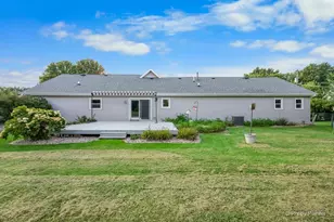 537 Erma Dr, Lake Holiday, IL 60552 - Photo 19