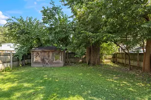 133 N Geneva Ave, Elmhurst, IL 60126 - Photo 29