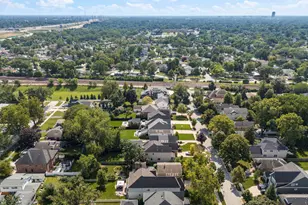 133 N Geneva Ave, Elmhurst, IL 60126 - Photo 43