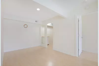 5200 Carriageway Drive #210, Rolling Meadows, IL 60008 - Photo 3