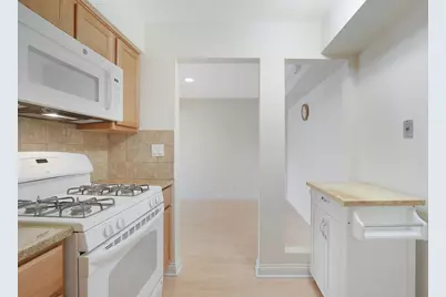 5200 Carriageway Drive #210, Rolling Meadows, IL 60008 - Photo 5