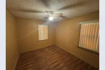 9757 S Ingleside Avenue, Chicago, IL 60628 - Photo 9