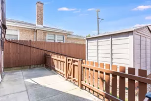 4952 W Ainslie St, Chicago, IL 60630 - Photo 25