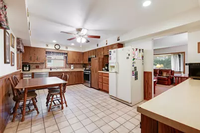 209 N Richmond Avenue, Clarendon Hills, IL 60514 - Photo 5