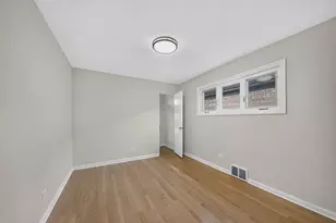 5624 S Merrimac Ave, Chicago, IL 60638 - Photo 9
