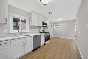 5624 S Merrimac Ave, Chicago, IL 60638 - Photo 3