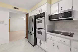 4204 N Keystone Ave, Chicago, IL 60641 - Photo 9