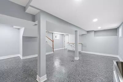 10825 S Avenue H, Chicago, IL 60617 - Photo 17