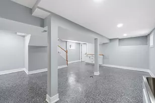 10825 S Avenue H, Chicago, IL 60617 - Photo 17