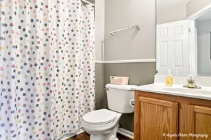 1693 W Turtle Creek Ln, Round Lake, IL 60073 - Photo 17