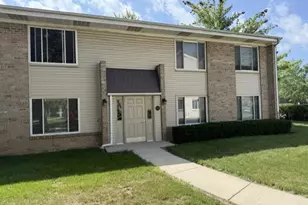 1755 Robin Ln, Hoffman Estates, IL 60194 - Photo 1