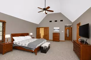 41W087 Highwood Ct, Campton Hills, IL 60119 - Photo 25