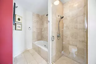 [Address not provided], Chicago, IL 60611 - Photo 11